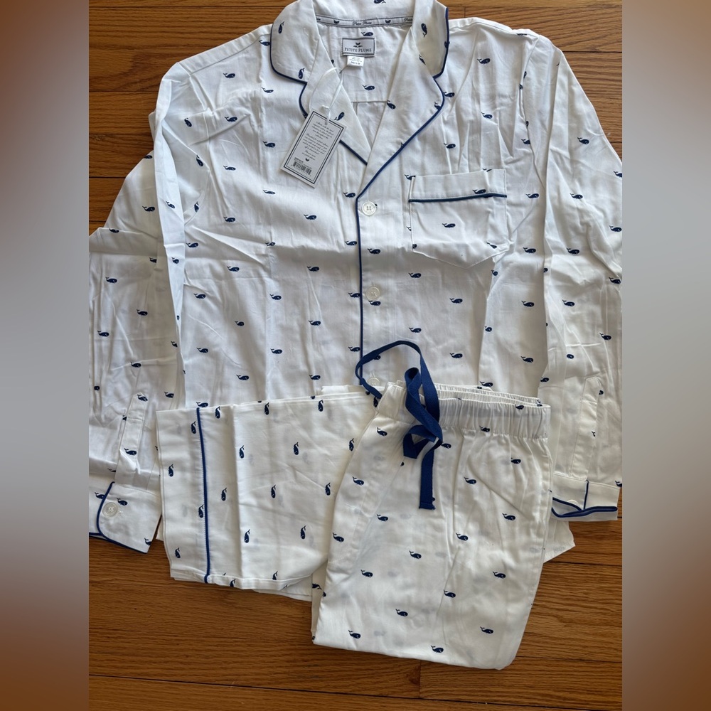 NWT Men’s Petite Plume Whale Pajama Set Size Medium